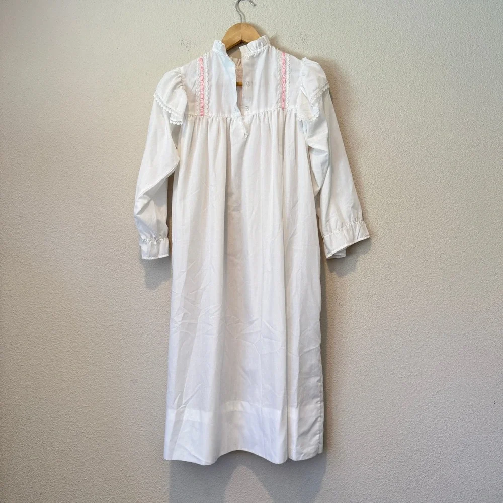 American Girl Girls White Victorian Lace Pink Ribbon Nightgown Size M Medium